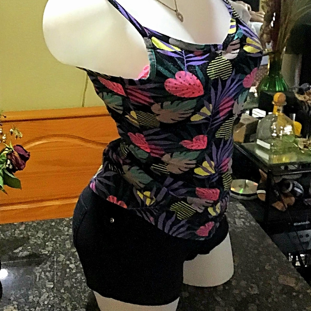 Tank Top - Picture 2 of 4